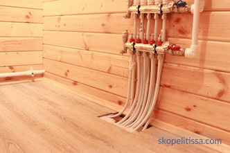 Како да се направат загреани подови во дрвена куќа: опции за уредот и инсталација