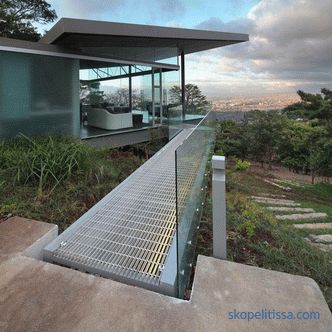 Земја куќа за одмор со поглед на градот Сан Хозе во Коста Рика