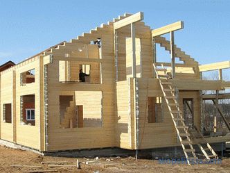 Што е подобро да се изгради куќа за постојан престој: преглед на материјали